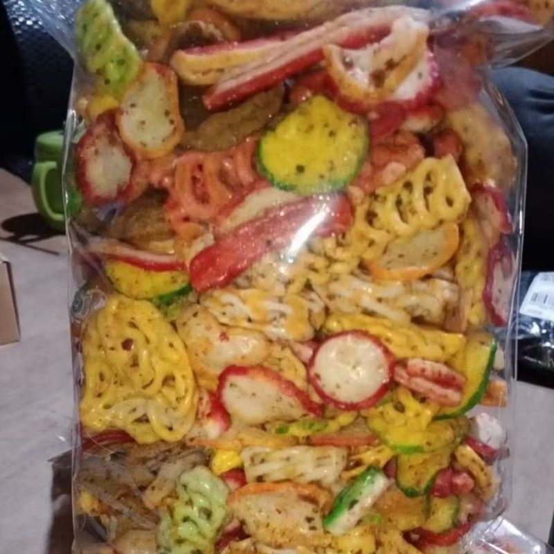 

kerupuk Seblak mix pedas daun jeruk 350gr bumbu berlimpah