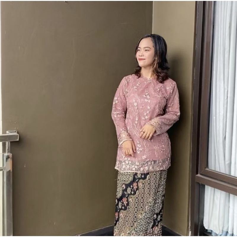 Set Atasan kebaya wanita dewasa brokat bawahan rok plisket