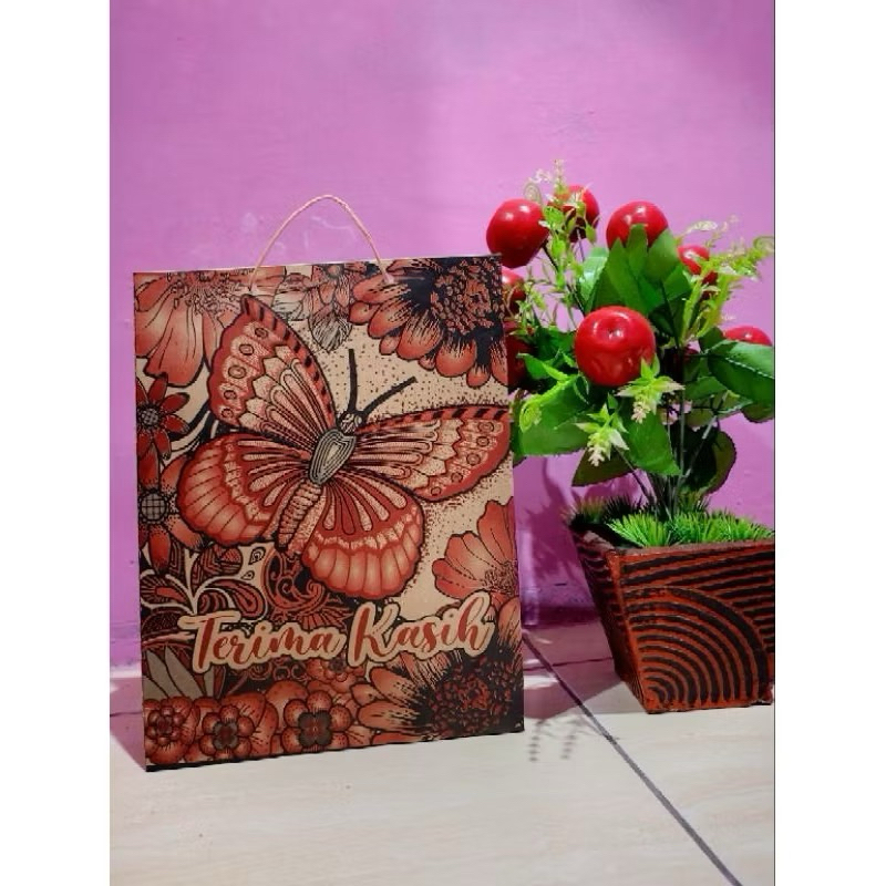 

HEMAT paper bag pesta murah||paperbag motif uk 17x21x6||tas sovenir pesta/pernikahan||