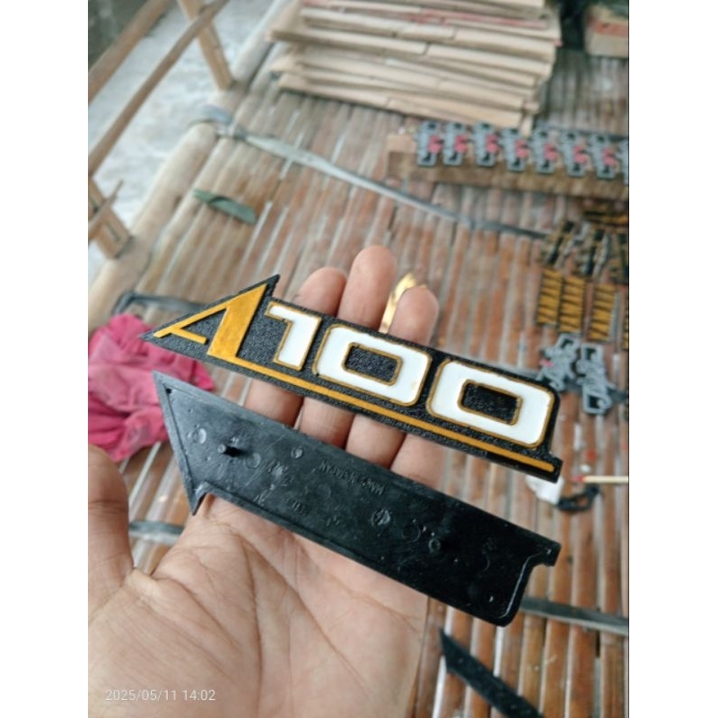 emblem box aki suzuki A100