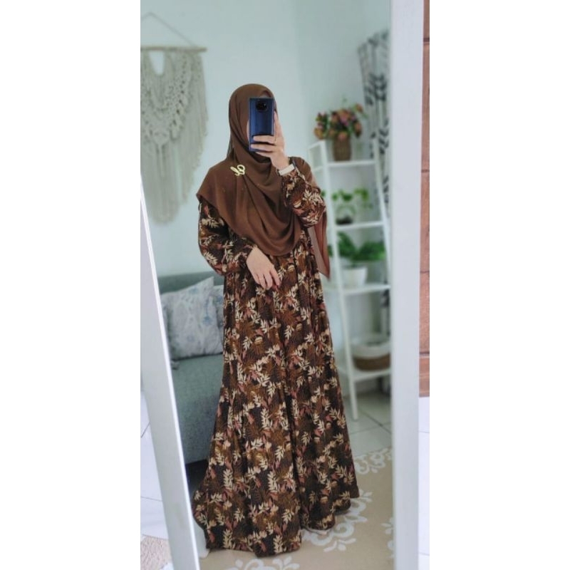 Shadira Dress