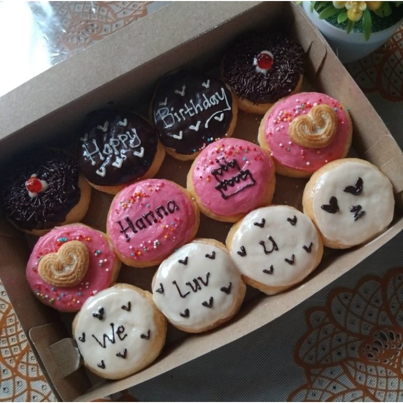 

Donat ultah stroberry/Kue ultah anak perempuan/kue ulang tahun/Donat kekinian