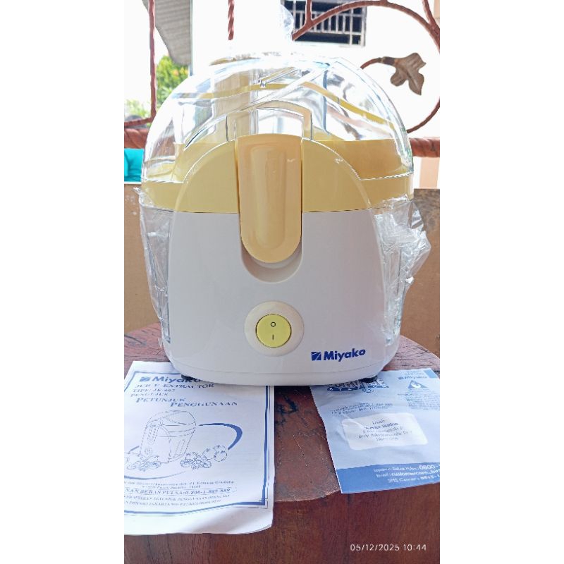 Miyako juice extractor