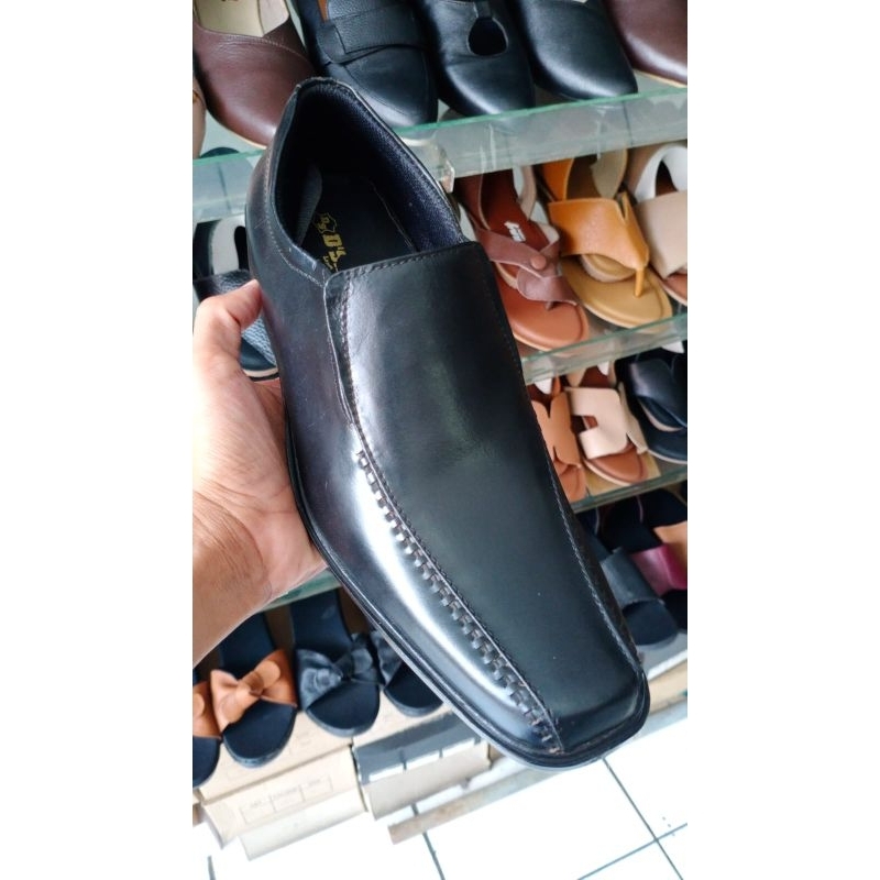 sepatu pria kulit sapi asli Sukaregang garut