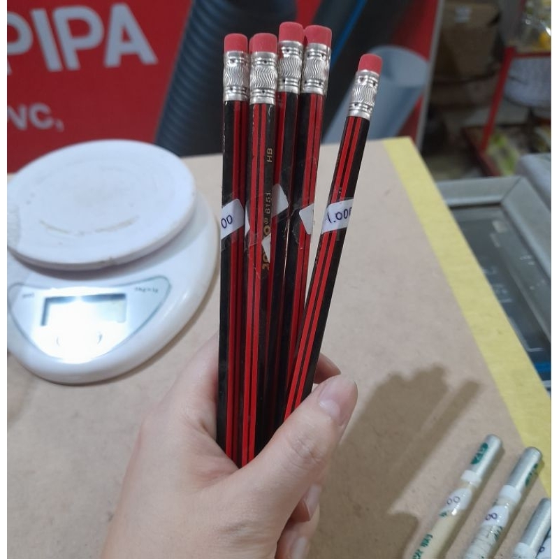 

[1 pcs] Pensil tulis 2B, HB merk random