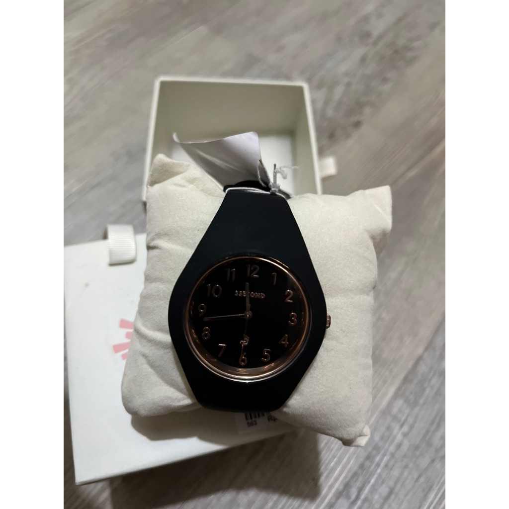 JAM TANGAN WANITA WARNA HITAM ORIGINAL
