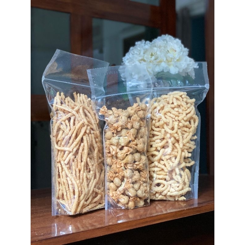 

[MURAH] Cemilan Rumahan Pastel Abon, Ladrang Keju, Kuping Gajah, Ulat Sutra (PO 3-5 Hari)