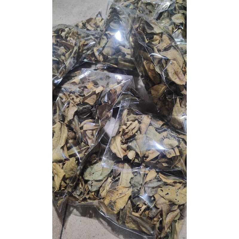 

daun jeruk kering kafir lime leaf