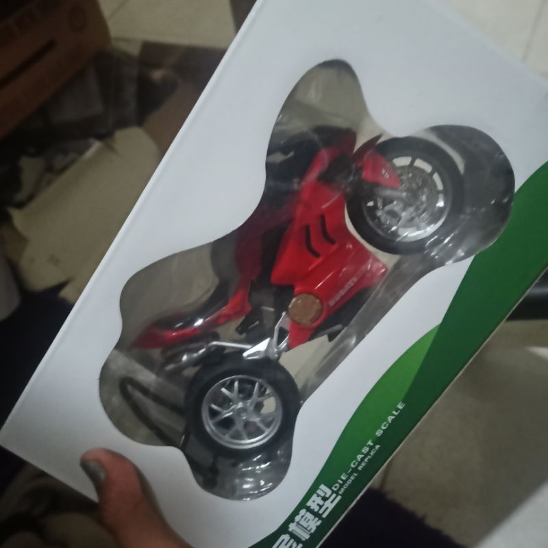 diecast huayi ducati panigale v4s scale 1:12 custom