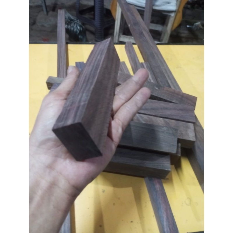 Kayu Sonokeling full Galih