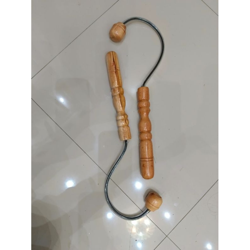 Alat pijat kayu gantolan pijat tradisional pijatan kayu alat pijat punggung