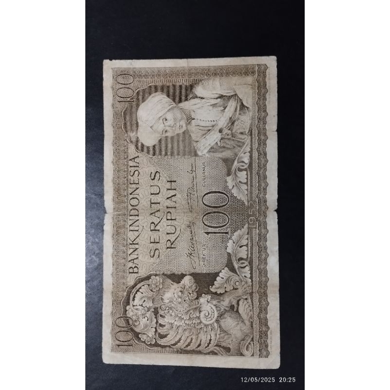 UANG KUNO 100 RUPIAH BUDAYA SERI DIPONEGORO TAHUN 1952