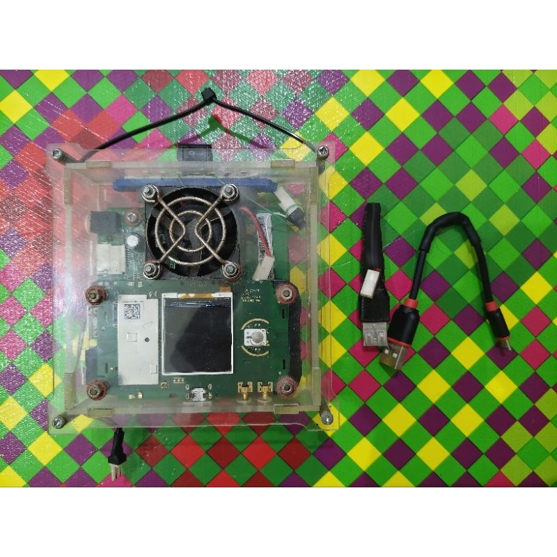 OpenWRT All In One (AIO) B860h v1 + E5577cs-603 + Case Akrilik MOD