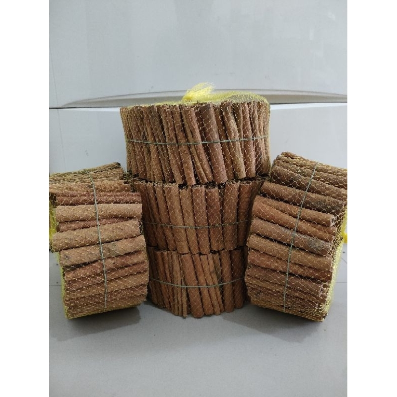 

Kayu manis batang premium 100% alami organik cinnamon rempah herbal jamu bahan masakan stick utuh asli kerinci jambi kualitas ekspor stik 8cm super bersih kering murah pilihan terbaik grade A