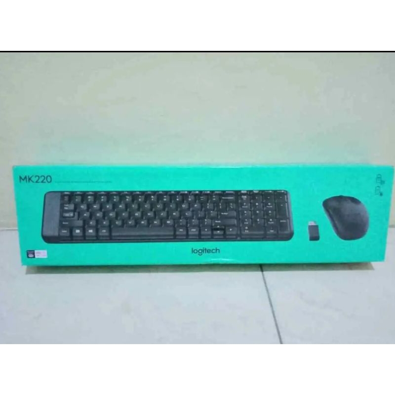 Logitech MK220