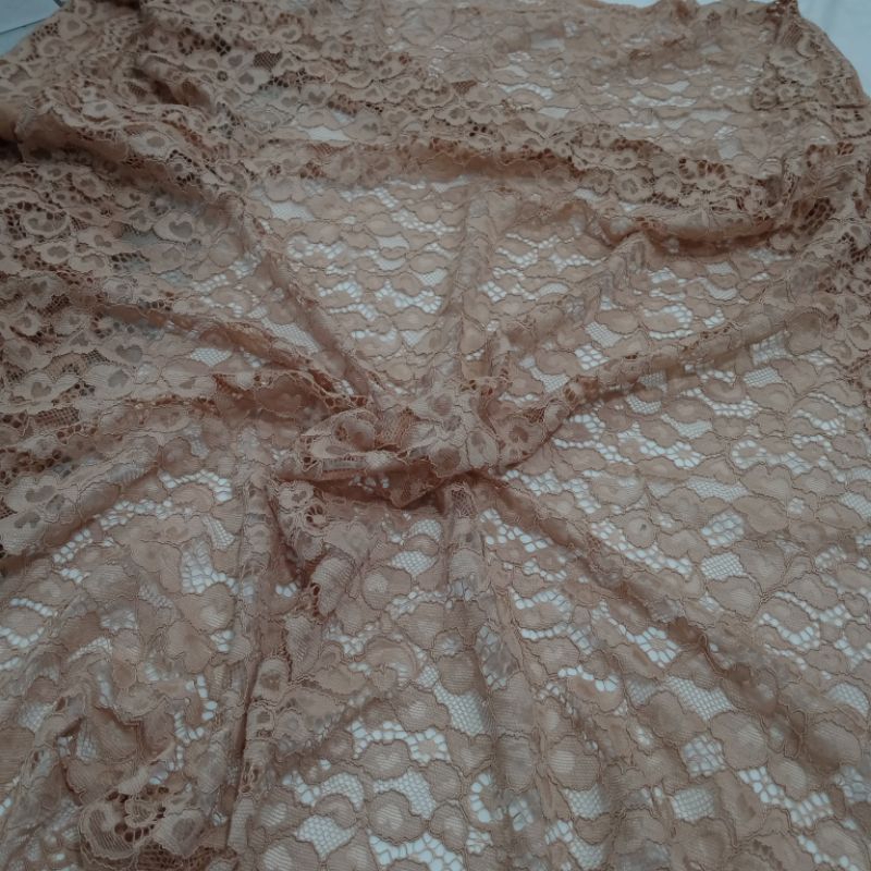 kain brokat import - kain brokat semi prada - kain brokat antik