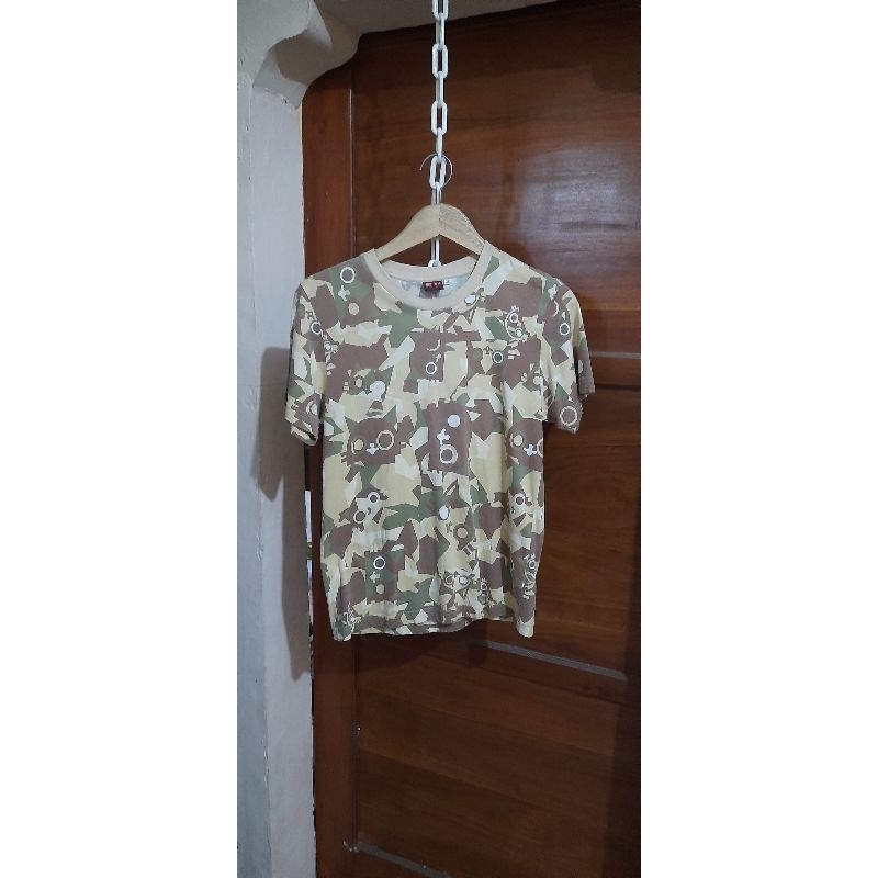 Kaos UT Uniqlo Monqlo x MH Monster Hunter ( UT x MH )