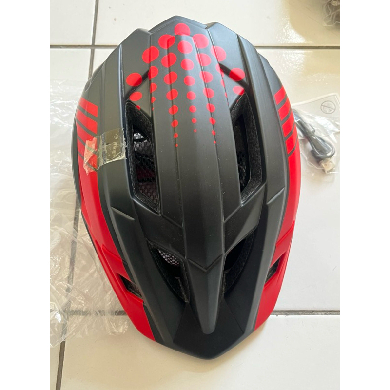 [PRELOVED] HELM SEPEDA TOMSHOO