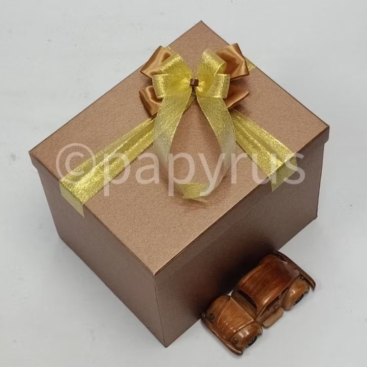 

PAPYRUS 20x25 Tinggi 20cm Kotak Kado Gift Box Hadiah V1