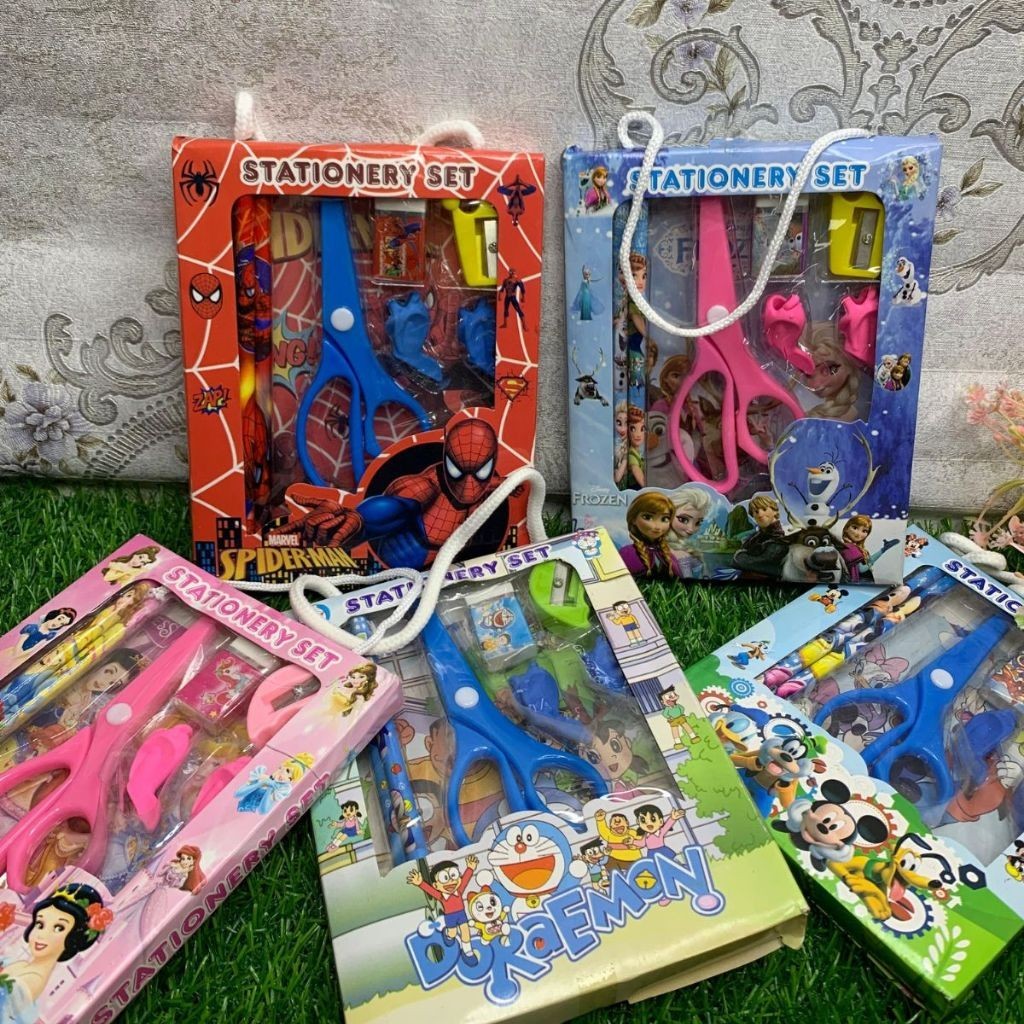 

Pensil Set 8in1 Karakter Lucu / Paket Alat Tulis Pensil Penghapus Penggaris Rautan Gunting