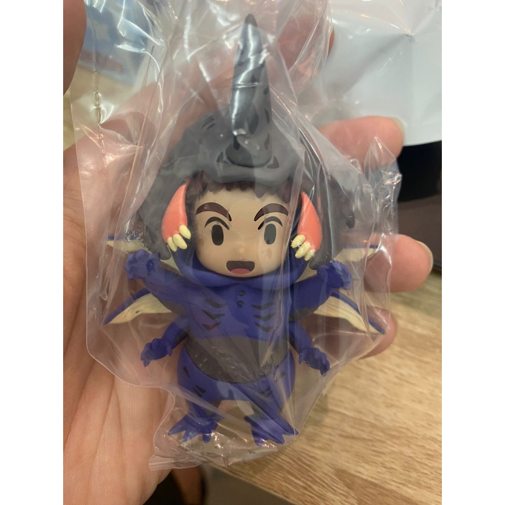 BNQ DIGIMON ADVENTURE ACTION FIGURE - KOSHIRO AS KABUTERIMON BLIND BOX