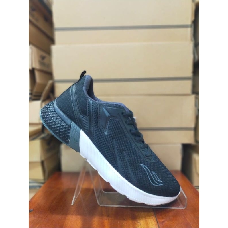 SEPATU DESLE SEKOLAH // PHILADELPHIA