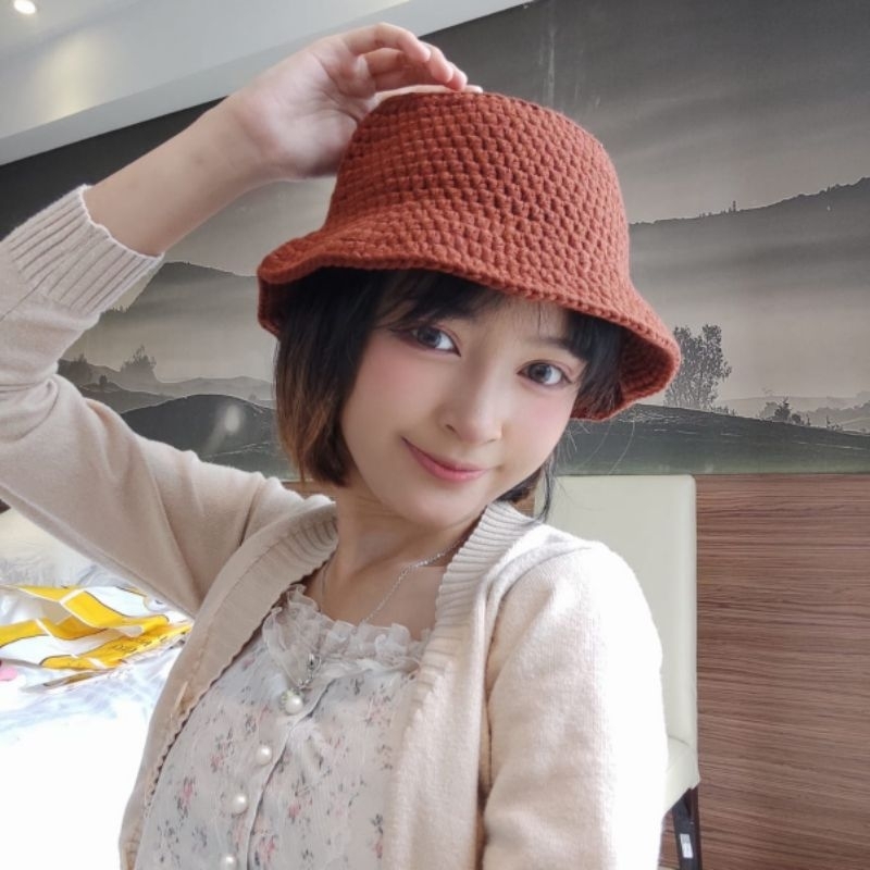 Bucket Hat Topi Rajut Handmade Wanita Kekinian