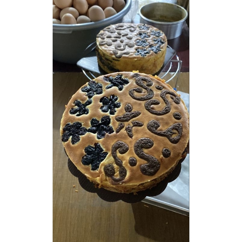 

lapis legit Prunes hazelnut coklat