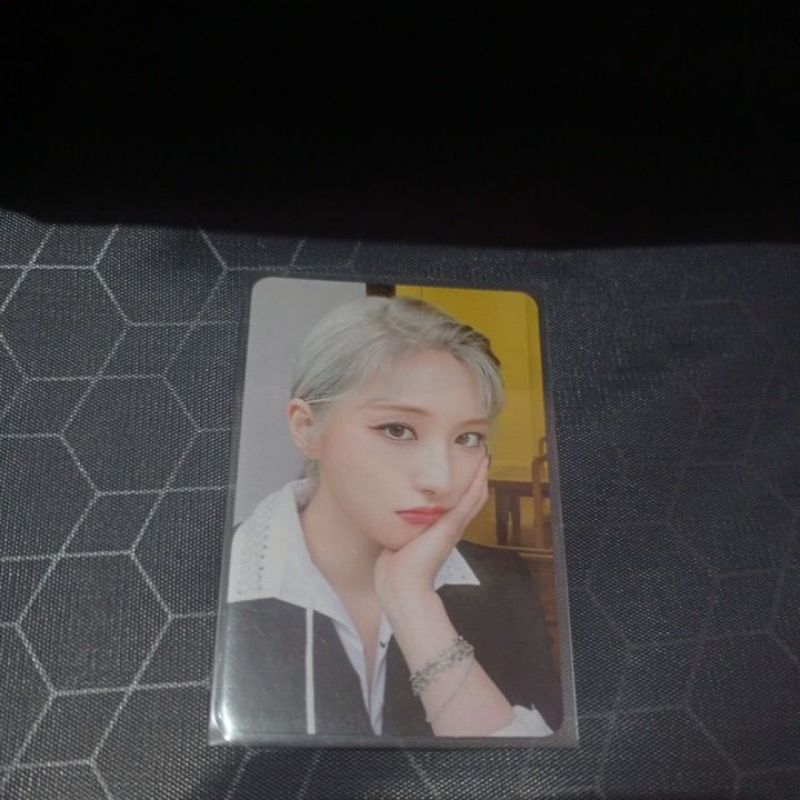 wjsn eunseo photocard official the black my attitude