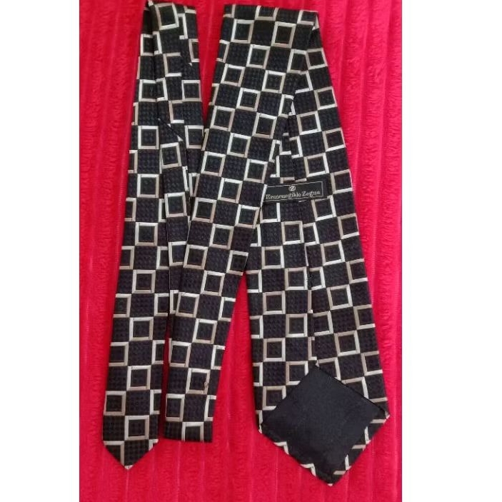 Preloved dasi pria Ermenegildo Zegna.