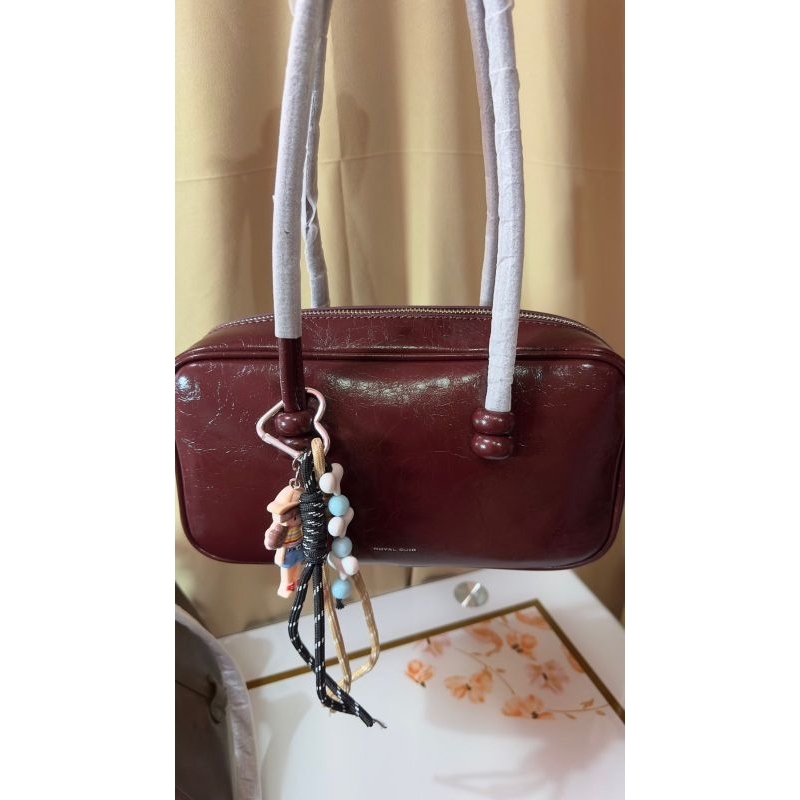 Royal Cuir Maroon shoulder bag