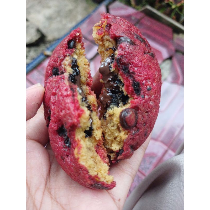 

cookies monster red velvet