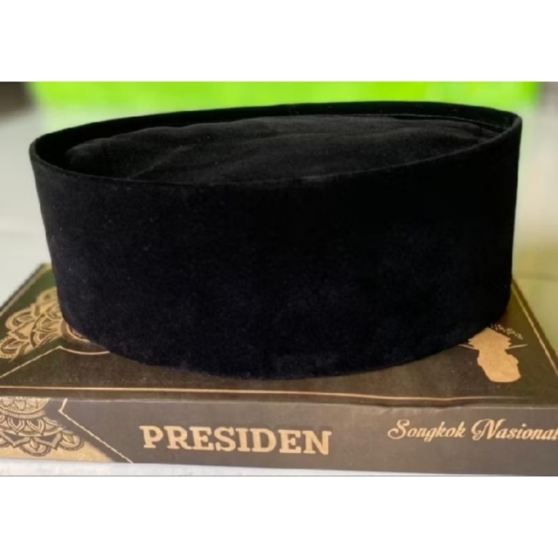 Peci Hitam tinggi 9 cm