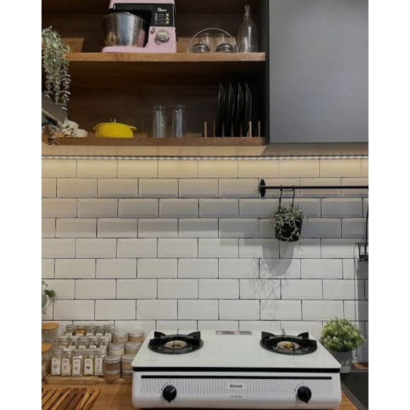 Keramik dinding dapur bevel 10×20 glosy