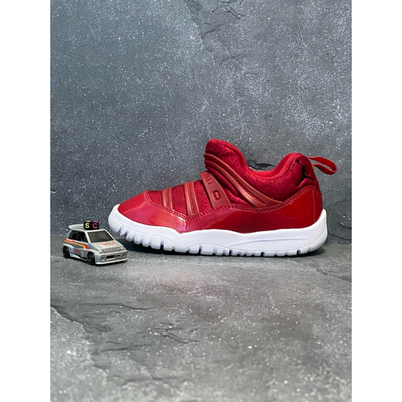 jordan retro 11 lite b7784