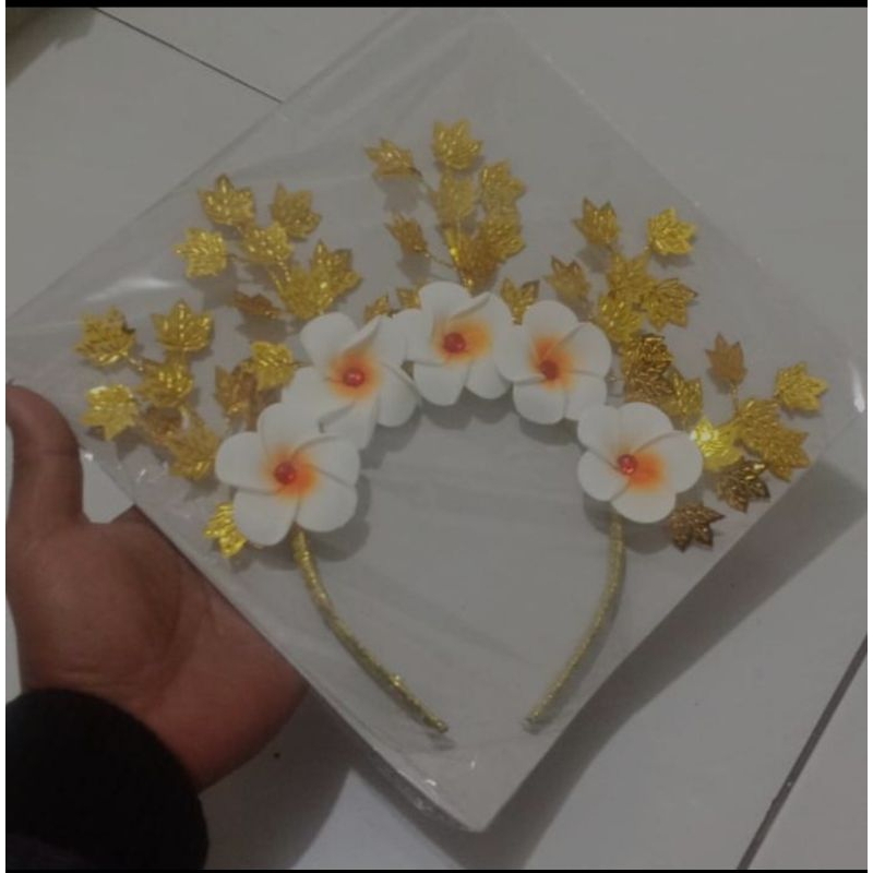 hiasan kepala bunga kamboja / mahkota kepal bunga