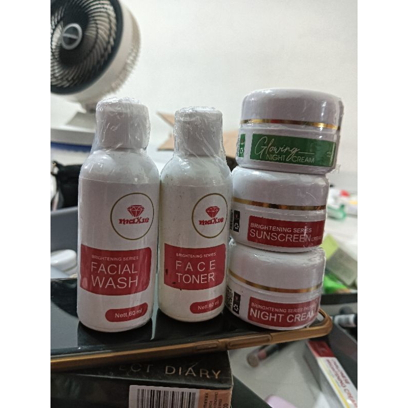 MAXI33 GLOW SKINCARE PAKET