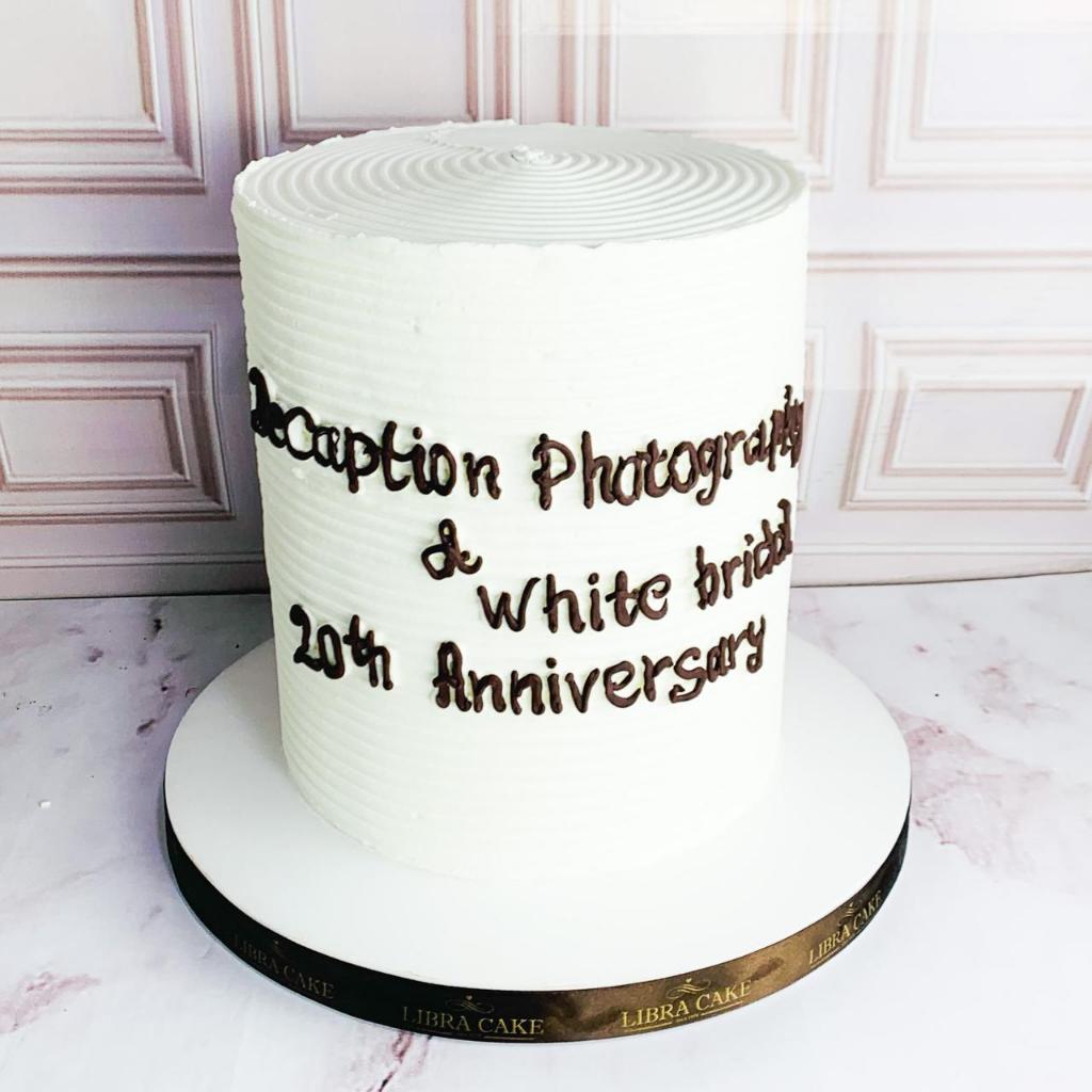 

Kue Ulang Tahun/Birthday Cake/Kue Ultah tema White/White Cake/Cake white Jakarta