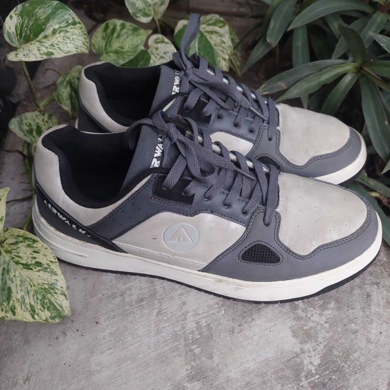 sepatu sneakers second airwalk steve size 44(28cm)