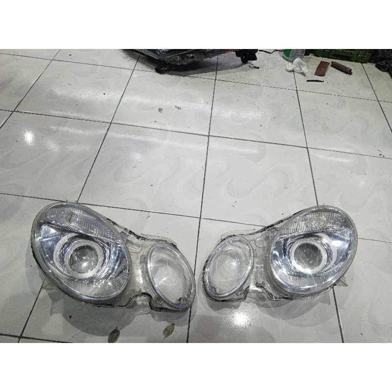 mika headlamp mercy w211/w203 original. mika lampu depan mercy w211. mika Mercedes Benz w211/w203 sa