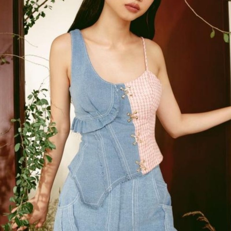 Preloved Branded Natalia Kiantoro Dolores Atasan Top Wanita Asimetris size S Jeans Denim Tank Baju P