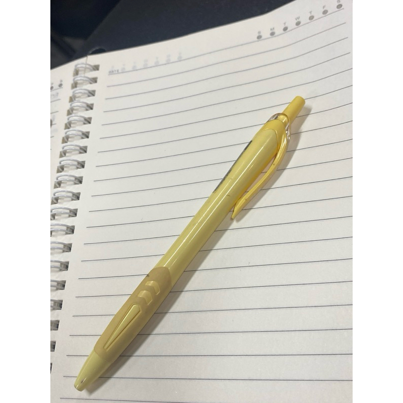 

Bolpen PATO