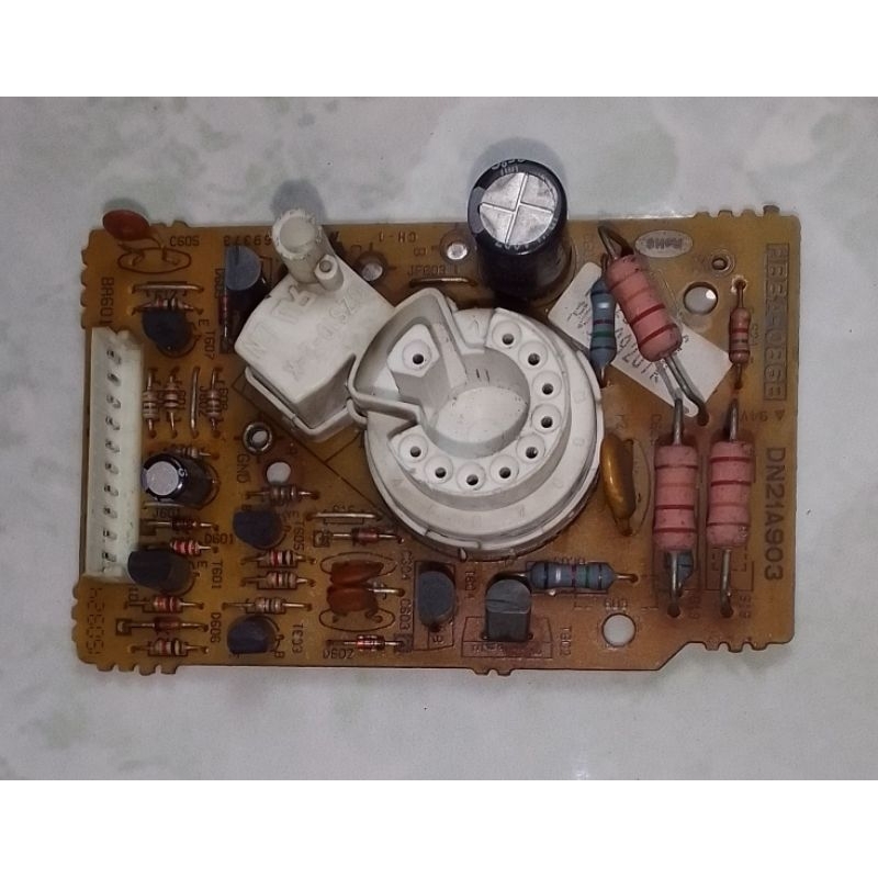 RGB tv polytron slim 21 inch