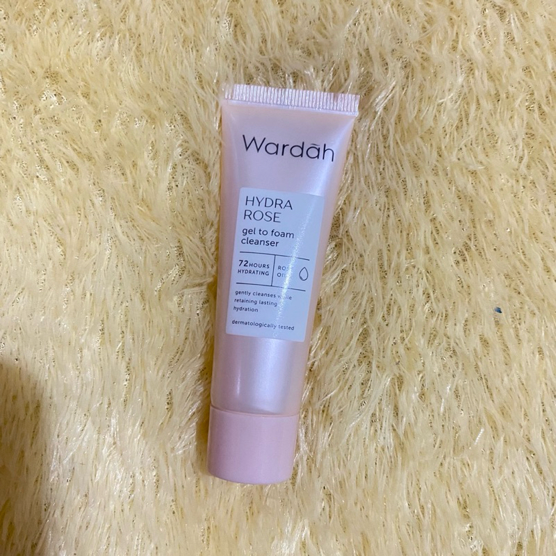 Wardah Hydra Rose Cleanser