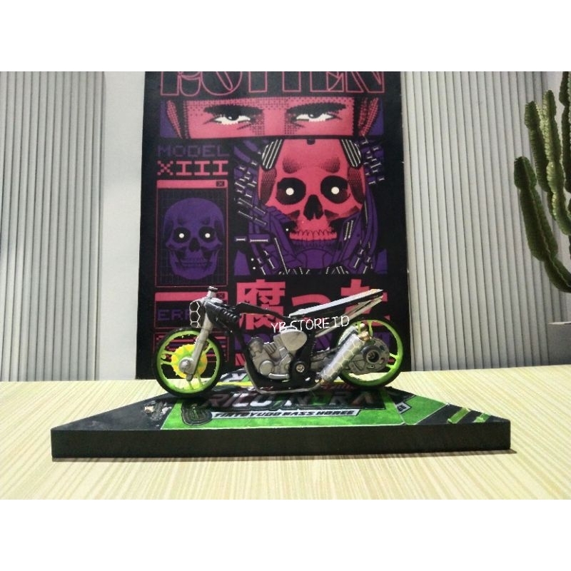 Miniatur Drag keren Doubel kenalpot kanan kiri Motor tths Racing Miniatur Motor Drag keren Terlris +
