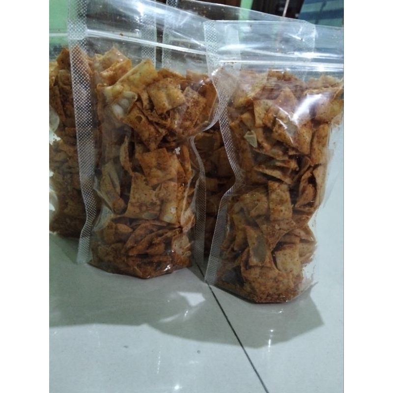 

pangsit goreng pedas asin