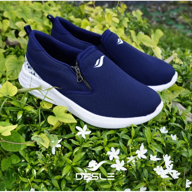 sepatu desle slip on cewek MORYCORINA HARYS