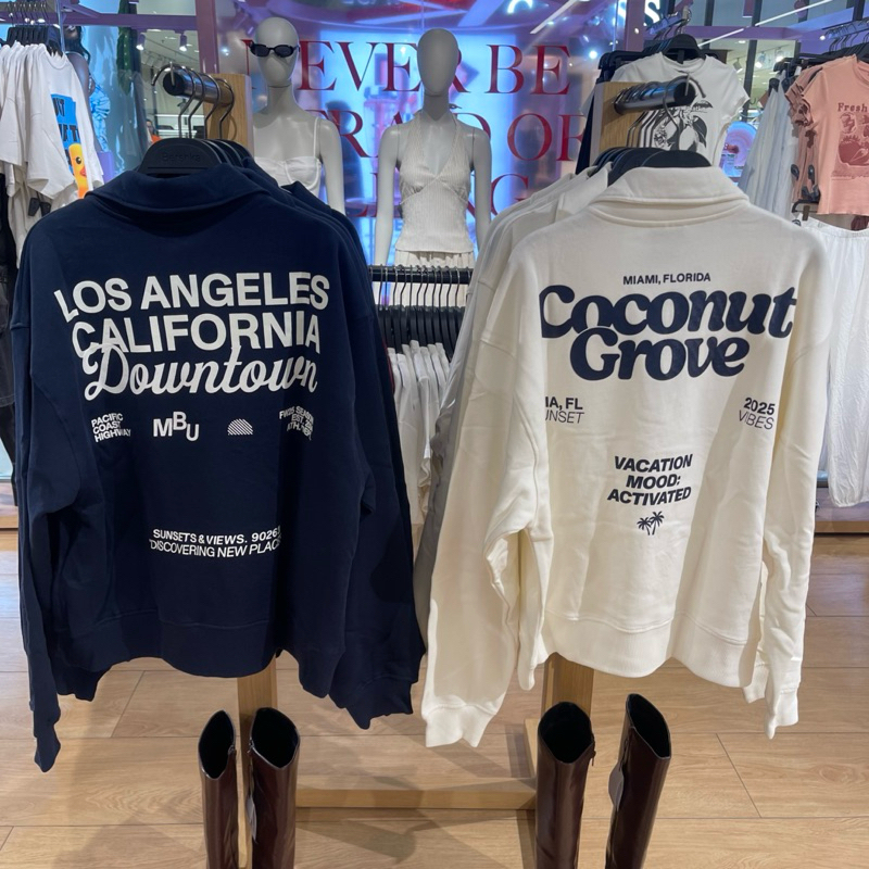 Sweatshirt Polo Varsity BERSHKA Women Jastip (jasa titip)