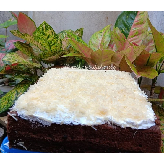 

Brownis Kukus Topping Keju