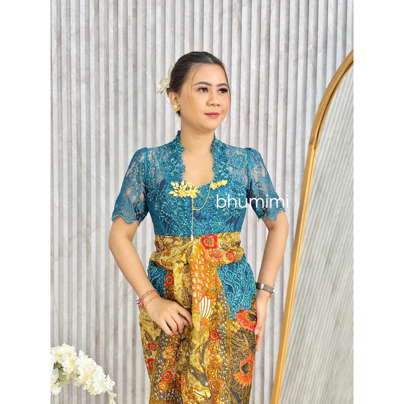 Kebaya Semi Arumi/Kebaya Lengan Pendek